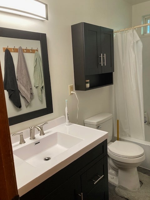 Photo - 293 Hiscock St