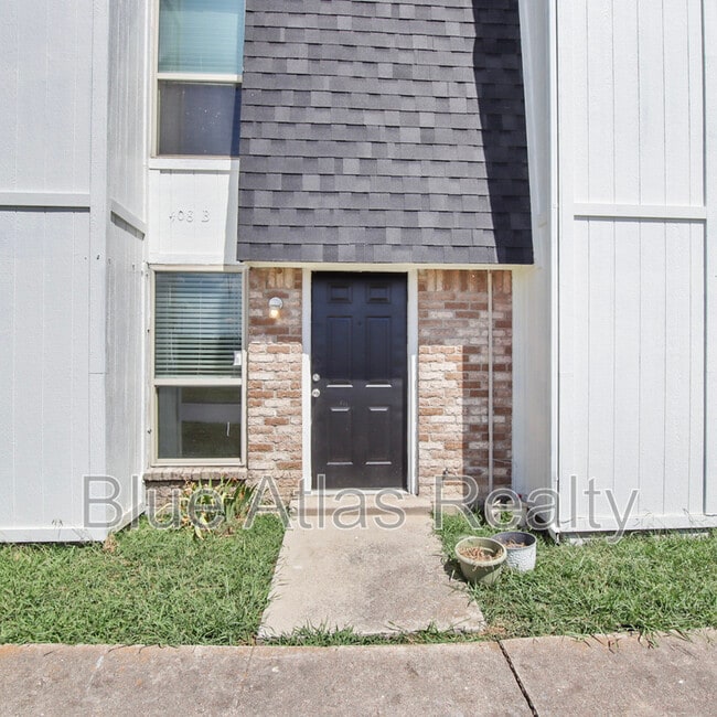Photo - 408 Noble Ave