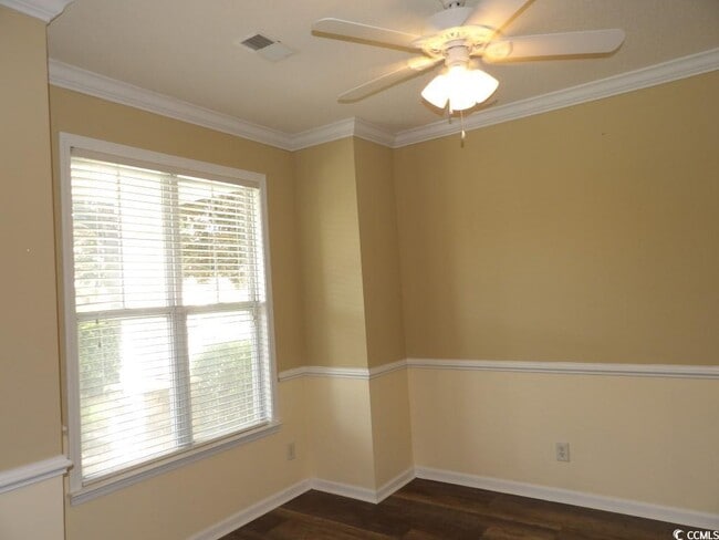 Photo - 185 Fulbourn Pl