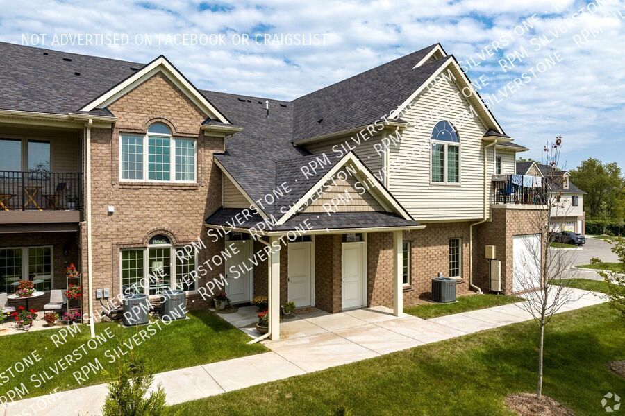 Photo - 2850 Barrington Square