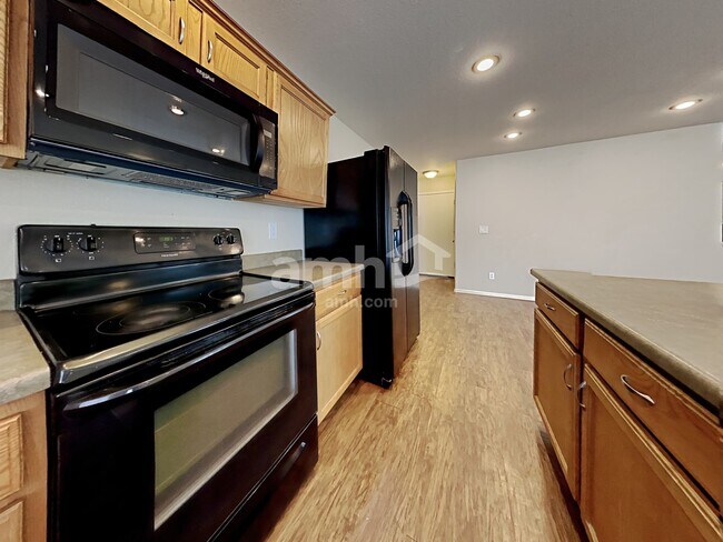 Photo - 20017 March Dr