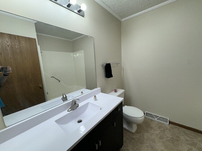 Love Grows — Spacious 2-Story Townhome