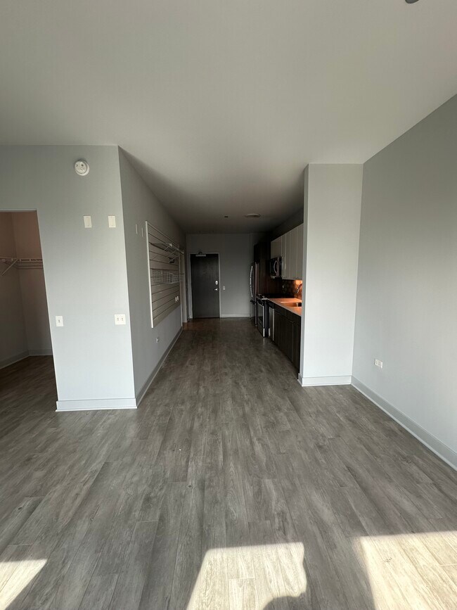 Photo - 1025 W Addison St Unidad 830