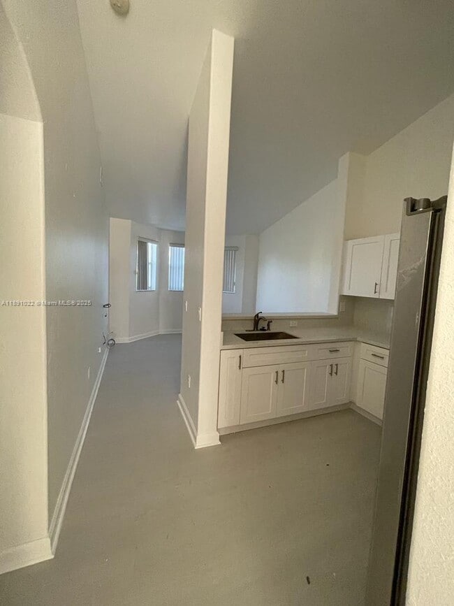 Photo - 2903 SE 17th Ave Unit 206