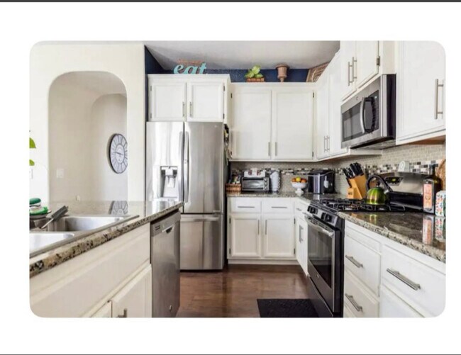 Photo - 2344 Canyon Creek Trail