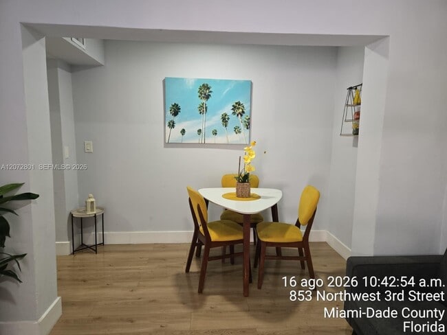 Photo - 845 NW 3rd St Unit B
