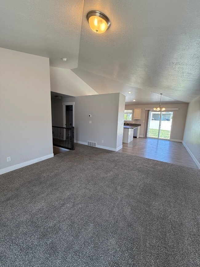 Photo - 1375 E Rachel Way
