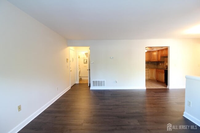 3123 Sayre Dr