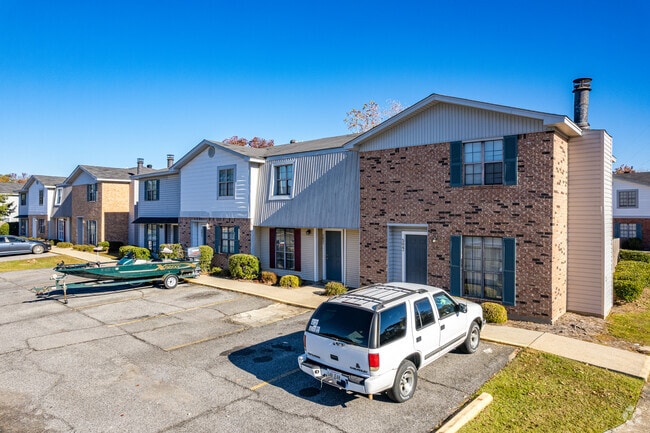 Parkwood Townhomes and Apartments