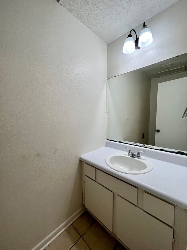 Photo - 306 Cougar Ridge Unit 2