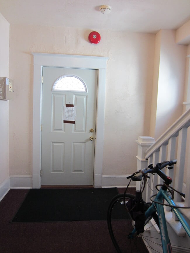 Photo - 1328 Vermont St Unit 4