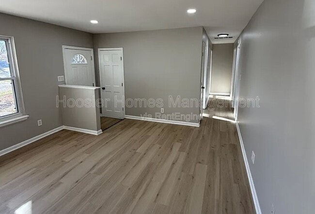 Photo - 1412 Wolf Ct