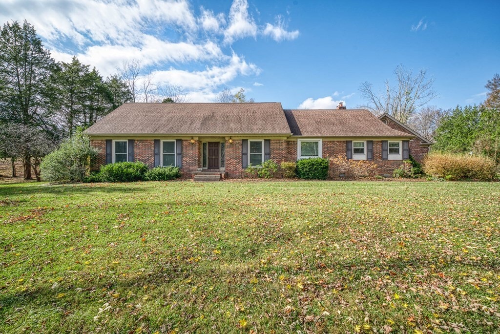 Photo - 660 Clark Ave