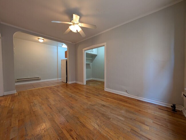 511 W Melrose St Unit 412