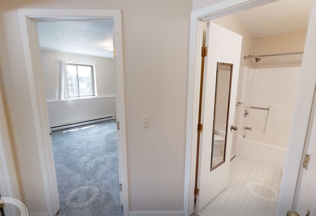 Photo - 795-97 N. Maple-795 Unit 795