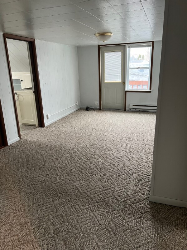 2108 Charles St Apartment La Crosse, WI