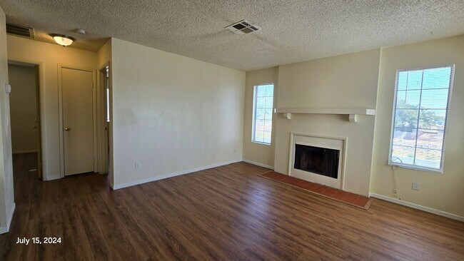 Photo - 4220 Middlesex Ave Unidad 1