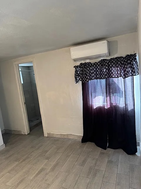 Photo - 305 S 23rd St