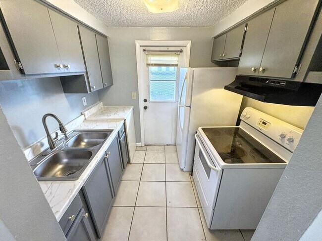 Photo - 3807 Phillips St Unit Apt A