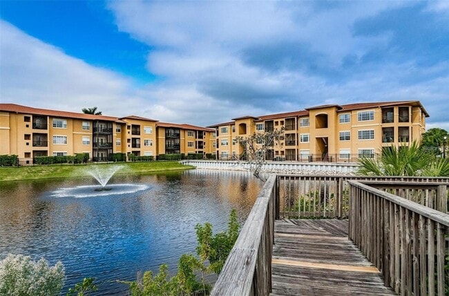 Building Photo - 4323 Bayside Village Dr Unit 202