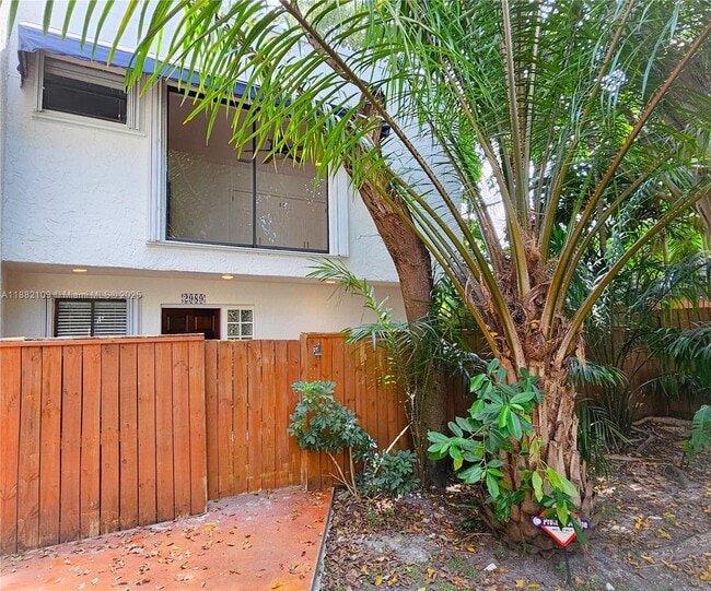 Building Photo - 2989 Bridgeport Ave Rental