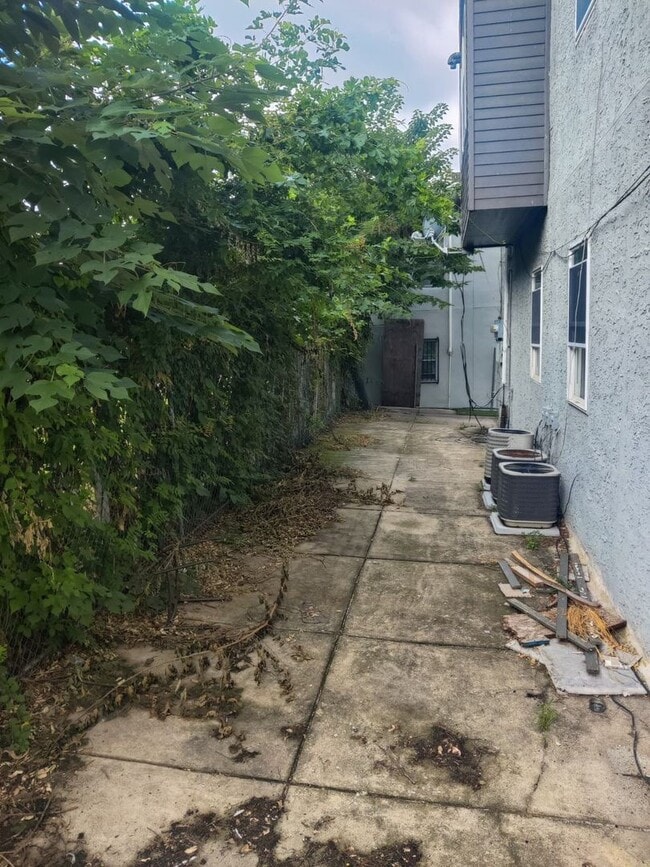 Photo - 890 N 41st St Unit A