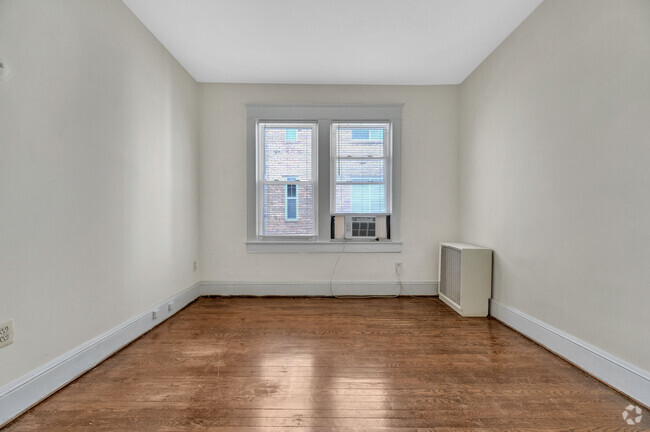 Building Photo - Fantastic, naturally lit studio. Unit #22 Rental