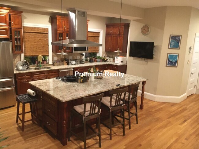 Photo - 108 Walnut St