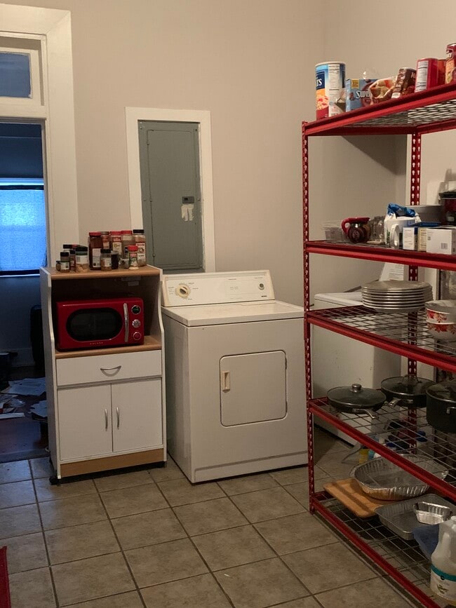 Photo - 403 E Duffy St Unit A lower