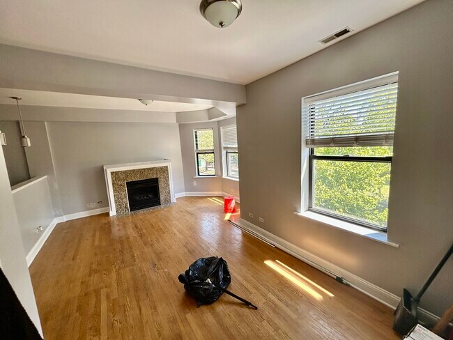 Photo - 1140 E Marquette Rd Unidad 2D