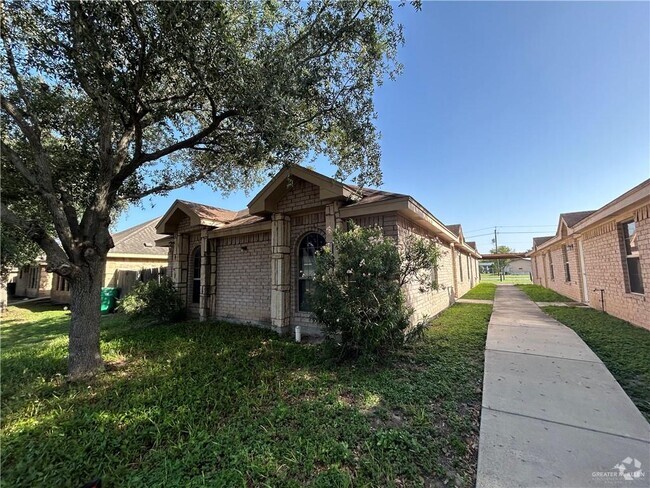 Building Photo - 1307 E Coyote St Unit B Rental