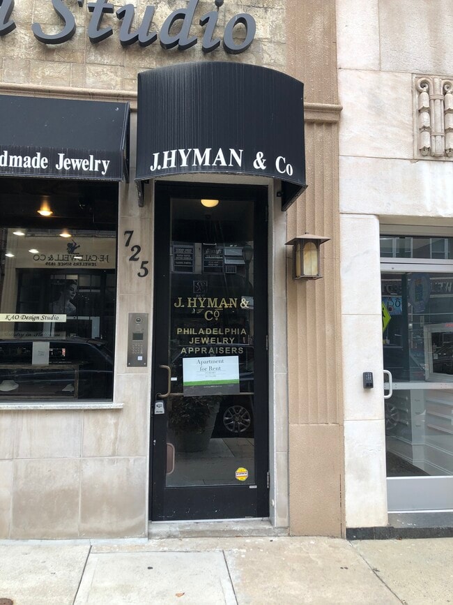 Photo - 725 Sansom St