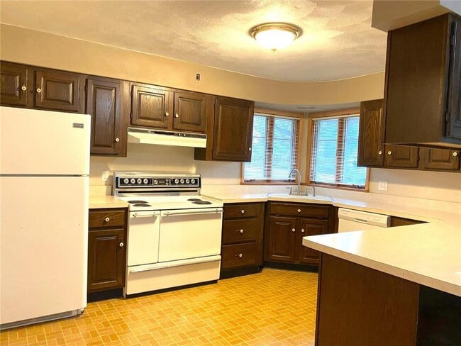 Photo - 102 Edward St
