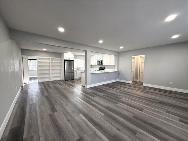 Photo - 3145 Downing St