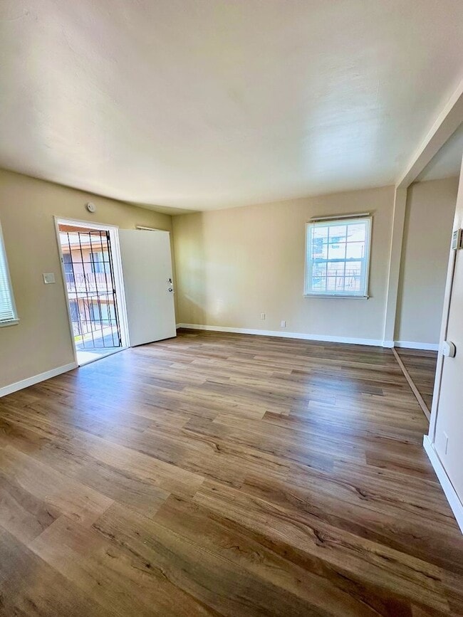 Photo - Cedar LB Unidad B