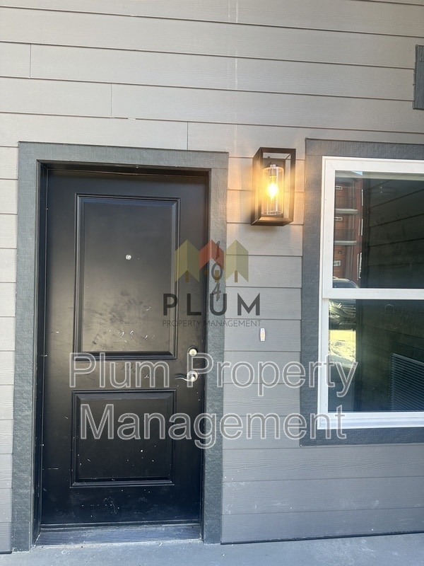 Photo - 420 Minnesota Ave Unit #106