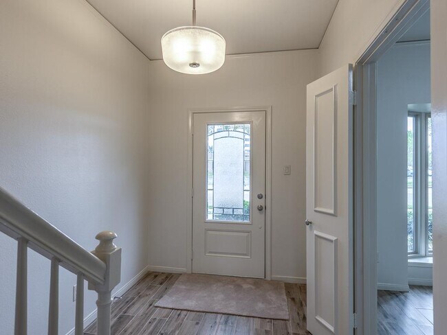 Photo - 14703 Barryknoll Ln Unit 2