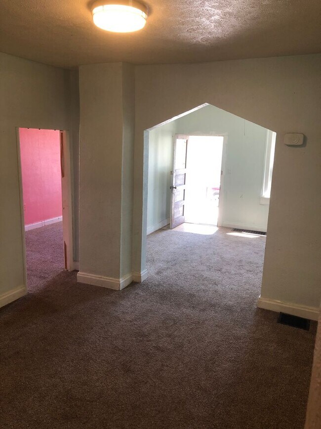 Photo - Looking for great tenants