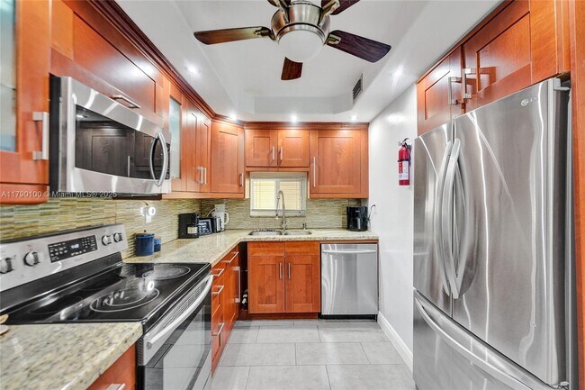 Photo - 830 S Hollybrook Dr Unit 310