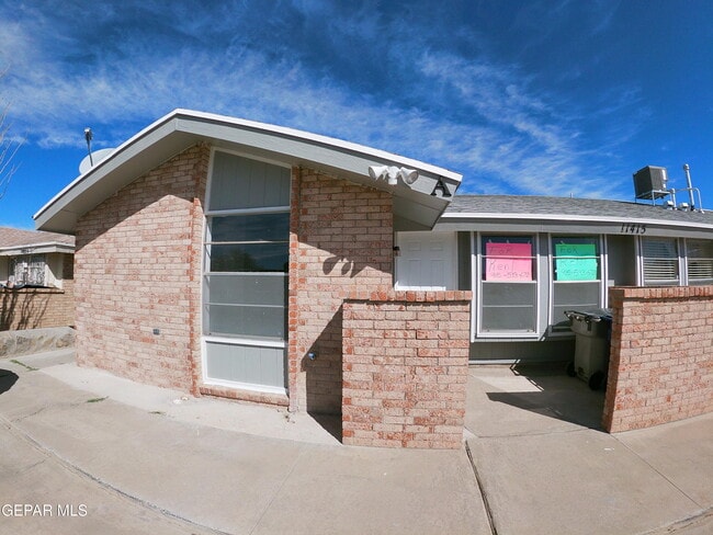 Building Photo - 11415 Sundrop Ct