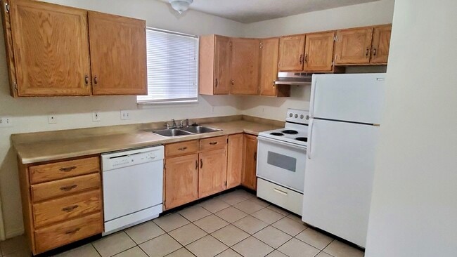 Building Photo - Kaysville #3 Unit 692