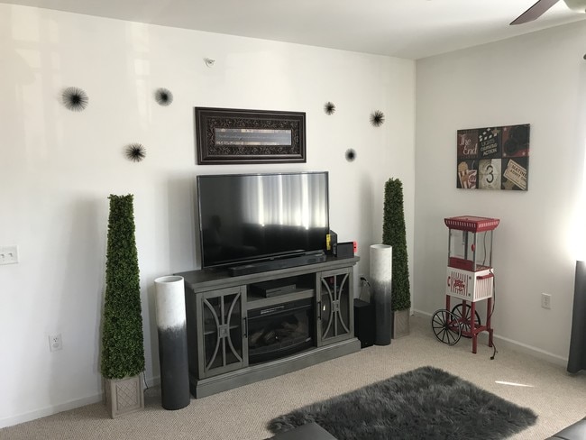 Photo - 4301 Colindale Rd Unit 302