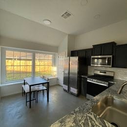 Photo - 2100 Rosemary Ln