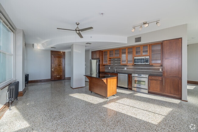 1BR, 1BA - 982SF - Kitchen, Living Room and Dining Room