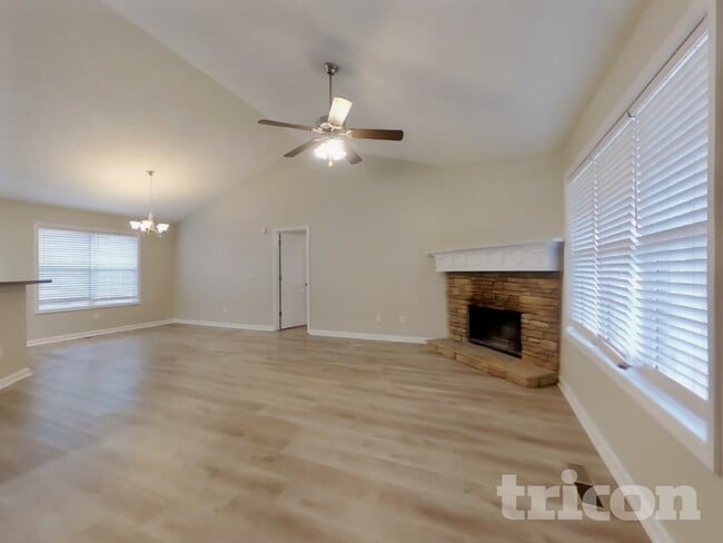 Photo - 581 Meadow Spring Dr