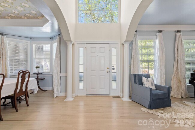 Photo - 4442 Huntscroft Ln