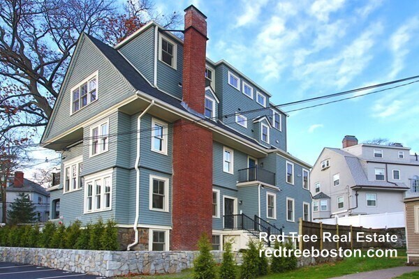 Photo - 15 Lanark Rd Unit 2