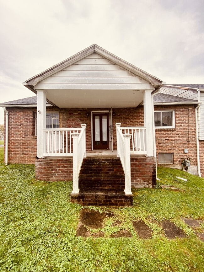 Photo - 1393 Saratoga Ave