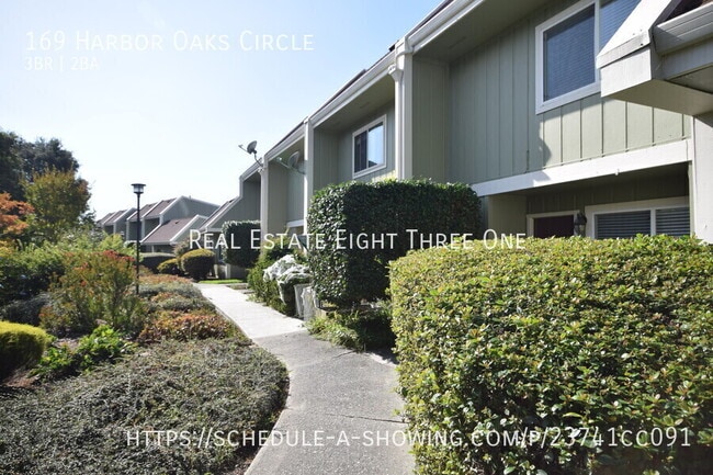 Photo - 169 Harbor Oaks Cir