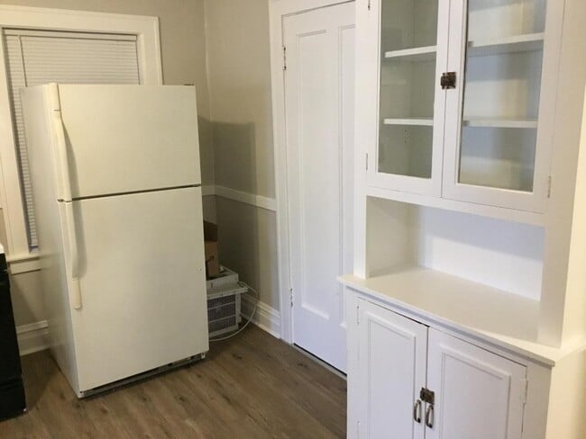 Photo - 2918 S Haynes Ct Unit 1F #2